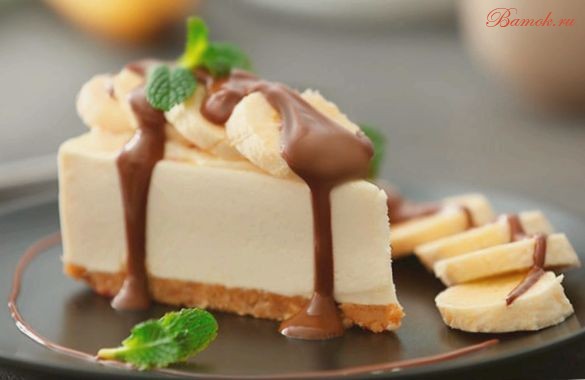 Банановый десерт на базе из печенья