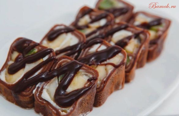 Десерт «Банановое удовольствие» в шоколаде