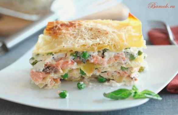 Лазанья с лососем и творогом