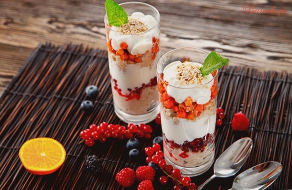 Слоеный десерт из творога к завтраку Слоеный десерт из творога к завтраку