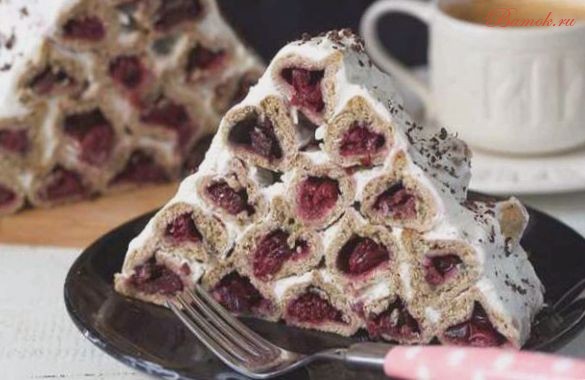 Торт «Монастырская изба» с вишней по-домашнему