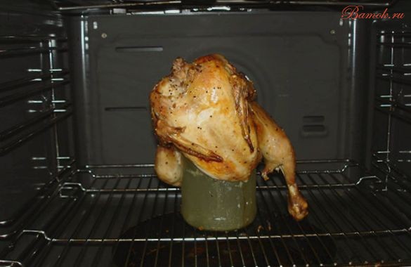 Курица на банке