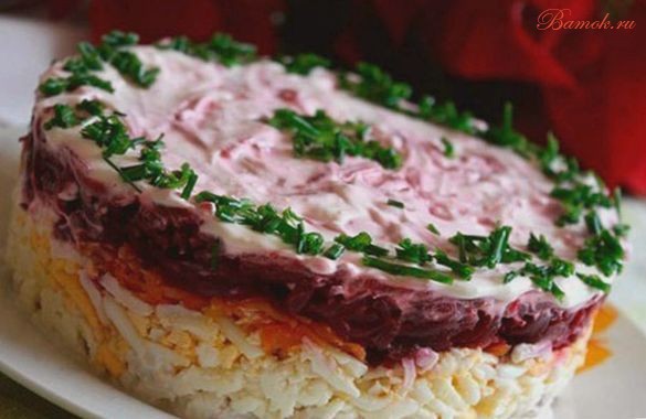 Морковно-свекольный салат «Шикака» с сыром и изюмом