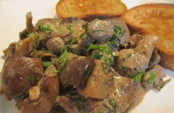 Телячьи почки тушеные по-румынски с рисом Телячьи почки тушеные по-румынски с рисом