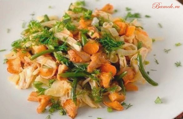 Салат из курицы и лисичек Салат из курицы и лисичек