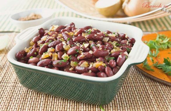 Салат Лобио из фасоли с орехами