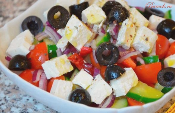 Домашний греческий салат с сыром фета