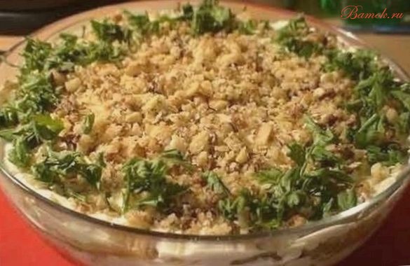 Простой салат для детей с куриной грудкой Простой салат для детей с куриной грудкой