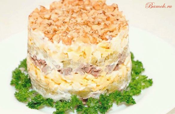 Салат «Принц» с говядиной и орехами Салат «Принц» с говядиной и орехами