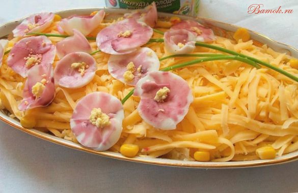 Салат «Ветка сакуры» с ананасом Салат «Ветка сакуры» с ананасом