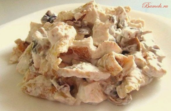 Салат «Всем на зависть» с творожным соусом Салат «Всем на зависть» с творожным соусом