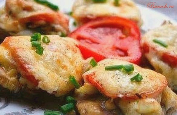 Сочная свинина с помидорами и сыром в духовке