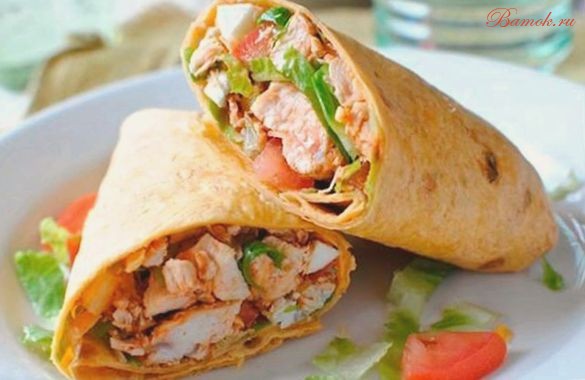 Ароматный Цезарь-ролл с курицей Ароматный Цезарь-ролл с курицей