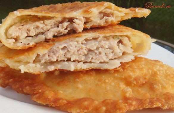 Чебуреки на кефире с мясным фаршем Чебуреки на кефире с мясным фаршем