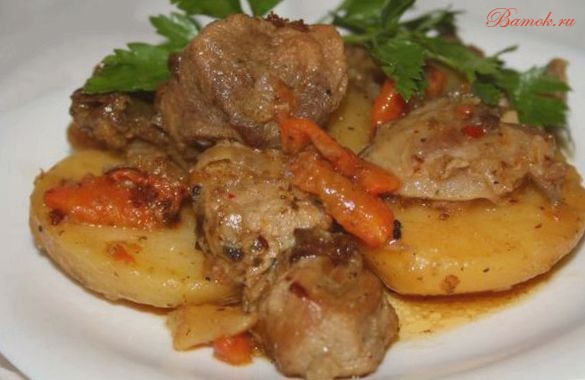 Домашнее жаркое со свининой в казане