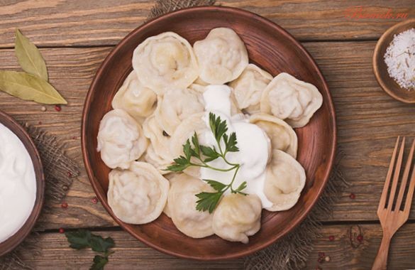 Домашние пельмешки с мясным фаршем Домашние пельмешки с мясным фаршем