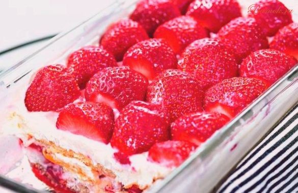 Клубничный тирамису с печеньем