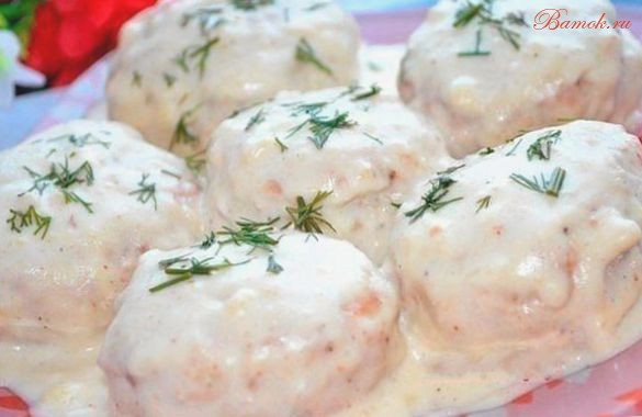 Котлеты в соусе из сметаны Котлеты в соусе из сметаны