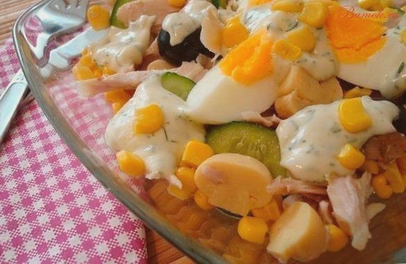 Салат «Курочка Ряба» с грибами и огурцом Салат «Курочка Ряба» с грибами и огурцом