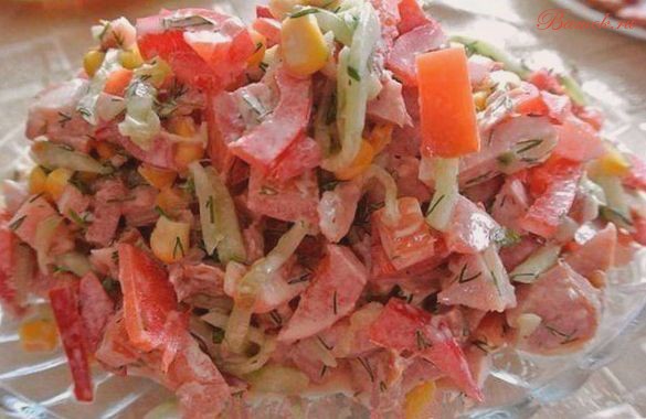 Салат с копченым окороком «Парижель»