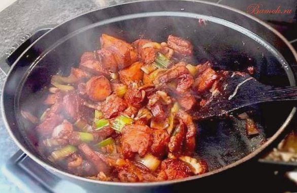 Говядина тушеная в вине по-провансальски