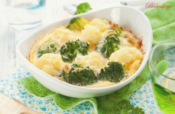 Гратен с сыром из брокколи и цветной капусты Гратен с сыром из брокколи и цветной капусты