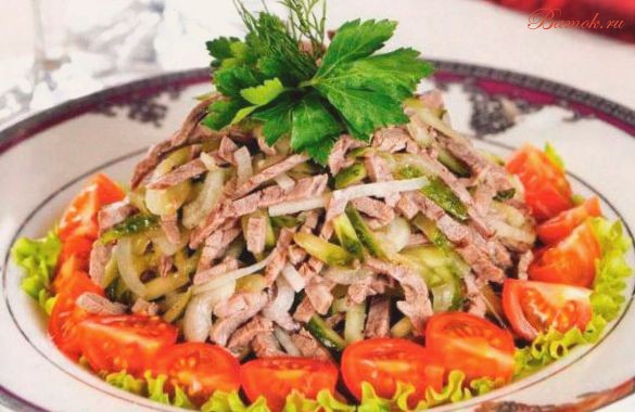 Мясной салат «Шемахинский» с луком Мясной салат «Шемахинский» с луком