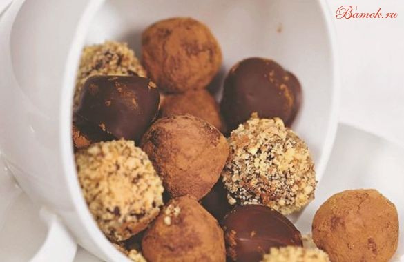 Простые шоколадные трюфели по-домашнему Простые шоколадные трюфели по-домашнему
