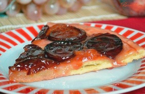 Французский карамельный пирог со сливами