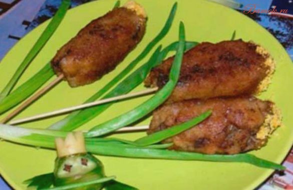 Котлеты мясные «Камыши» с грибами и сыром