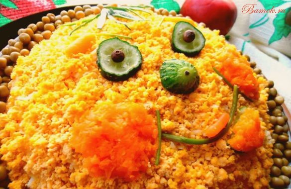 Салат «Колобок» с колбасой