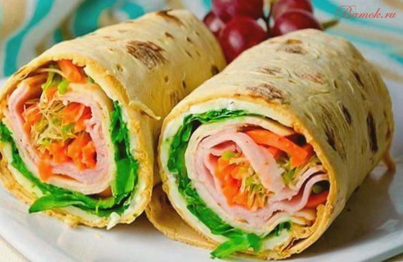 Тёплая закуска в лаваше с ветчиной