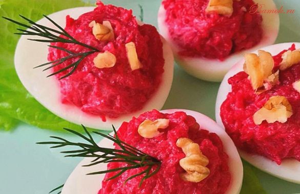 Закуска новогодняя из свеклы и сыра