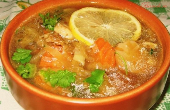 Куриная солянка с белыми грибами