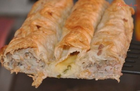 Ленивый бёрек с мясным фаршем и сыром
