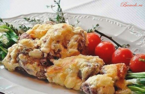 Мясо по-французски со сливками и пармезаном
