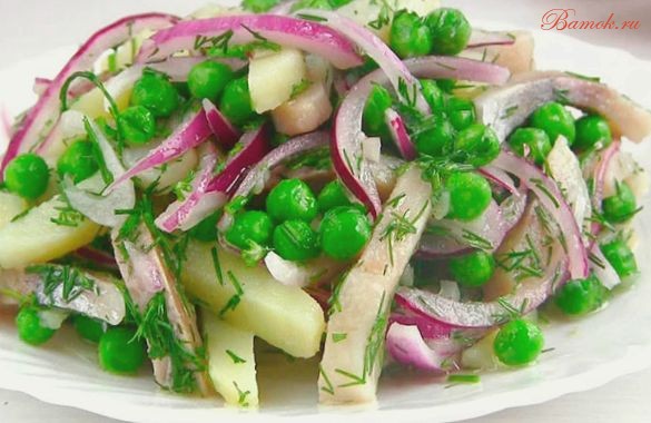 Очень простой и вкусный салат с сельдью