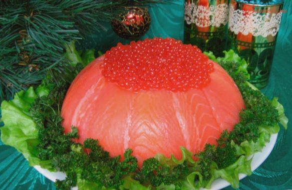 Рыбный салат-торт к празднику Рыбный салат-торт к празднику