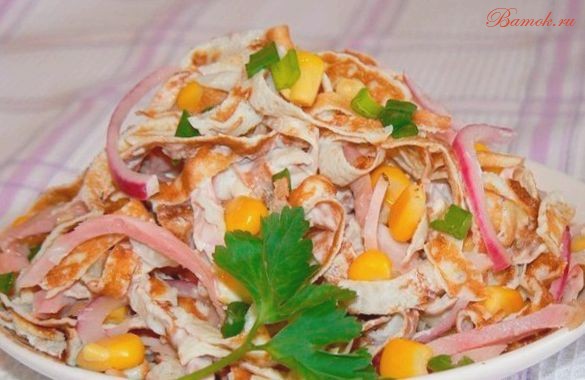 Салат «Солнечный» с копченой курицей Салат «Солнечный» с копченой курицей