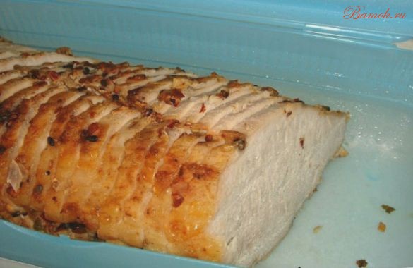 Свинина, запеченная с корицей и приправами