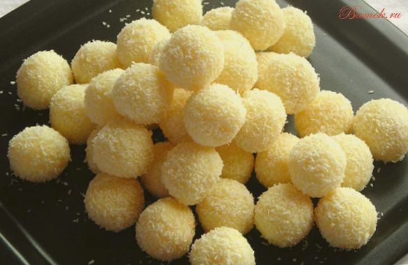 Домашние конфеты «Рафаэлло» с миндалем