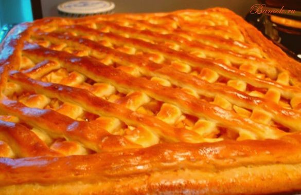 Пирожки с вишней из сдобного теста