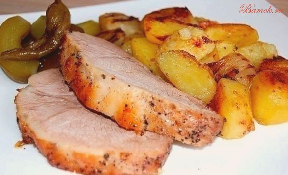 Запеченная в рукаве буженина с картофелем Запеченная в рукаве буженина с картофелем