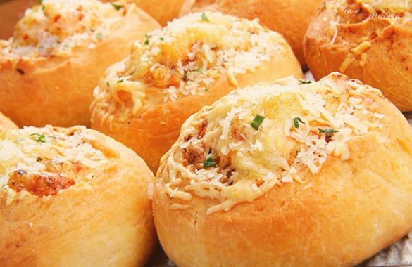 Булочки сырные из дрожжевого теста
