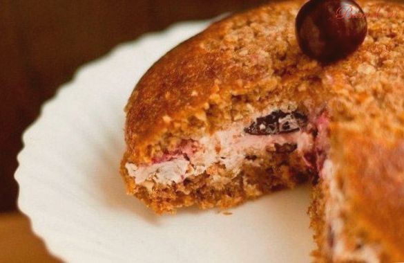 Десерт с творожным слоем и вишней Десерт с творожным слоем и вишней