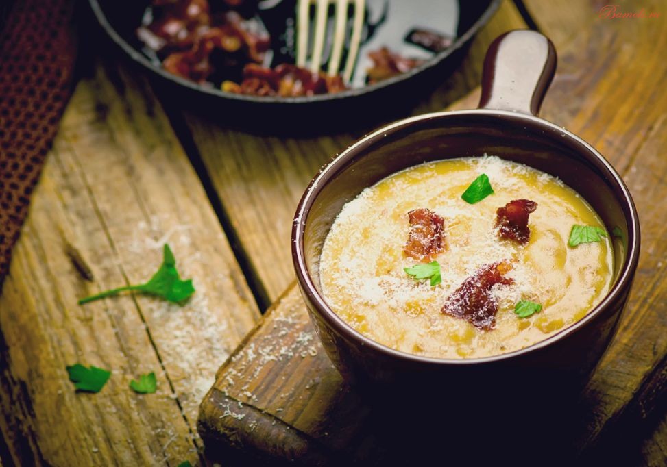 Домашний картофельный суп-пюре с беконом Домашний картофельный суп-пюре с беконом