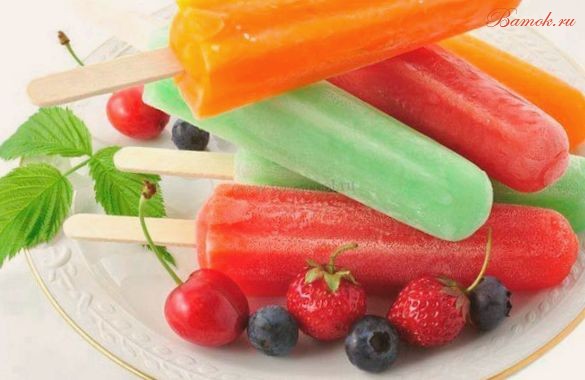 Клубнично-цитрусовое мороженое без молока