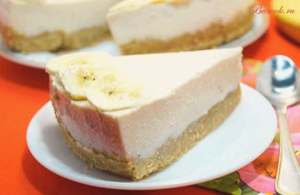 Легкий банановый чизкейк с творогом