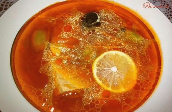 Уха из семги с томатной пастой Уха из семги с томатной пастой