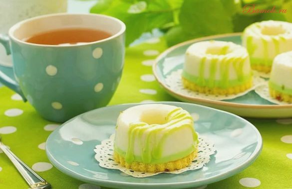 Мини-чизкейки с лаймом и сметаной
